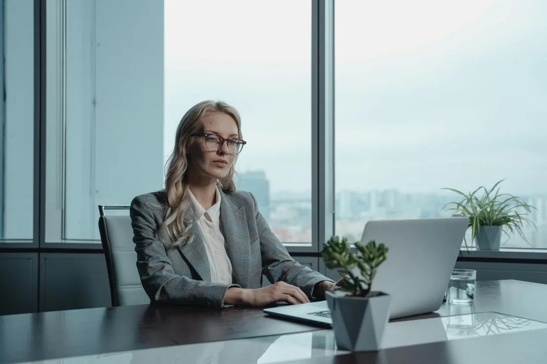 Fractional Revenue Ops vs Sales Ops (Scope & Differences)